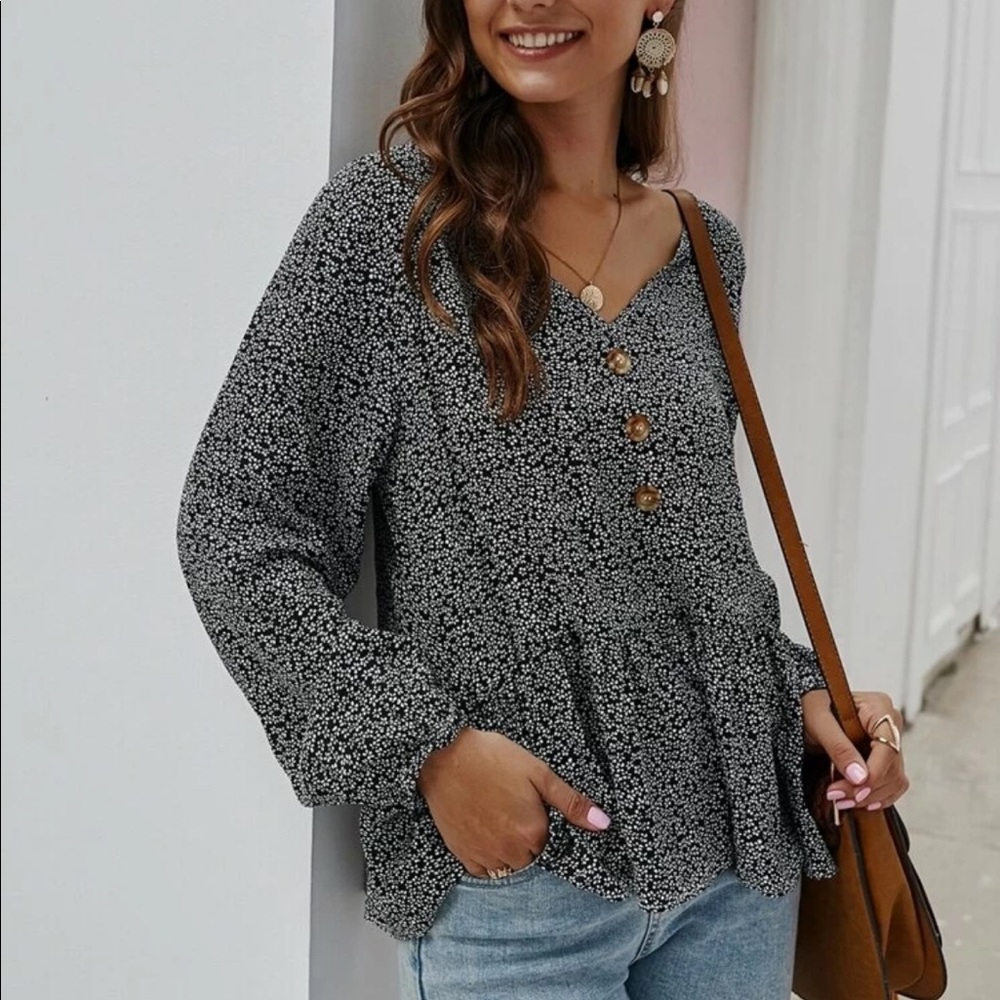 Shein floral v-neck top